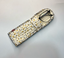 Load image into Gallery viewer, Quilted eye-wear case