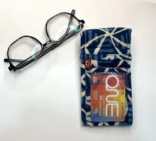 Load image into Gallery viewer, Quilted Sunglasses case - Spectacle cover