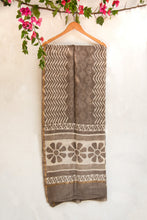 Load image into Gallery viewer, GulBano Grey Dabu Block-Printed Chanderi Dupatta