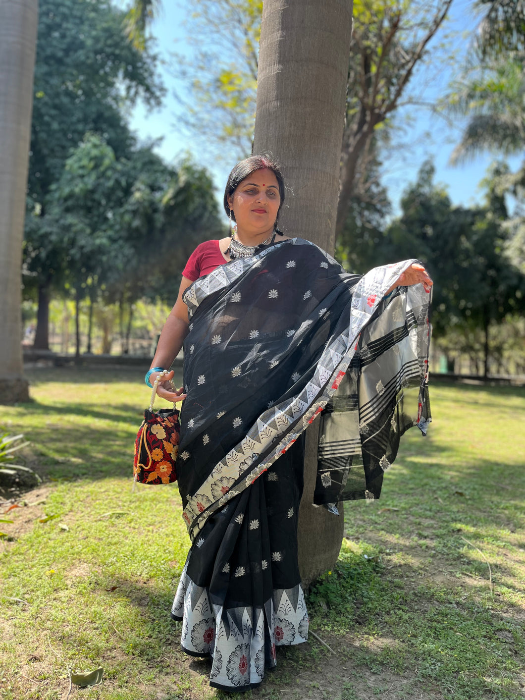Mangalgiri Black Cotton silk saree
