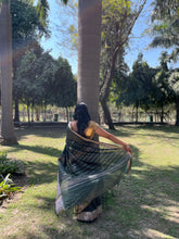 Load image into Gallery viewer, Mangalgiri Striped silk saree
