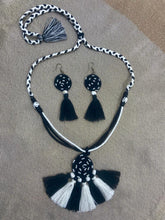 Load image into Gallery viewer, Black and white beaded neck piece &amp; Earrings
